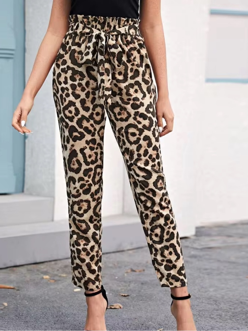 SHEIN Leopard Print Lightweight Paperbag Waist Belted Pant - Size Small